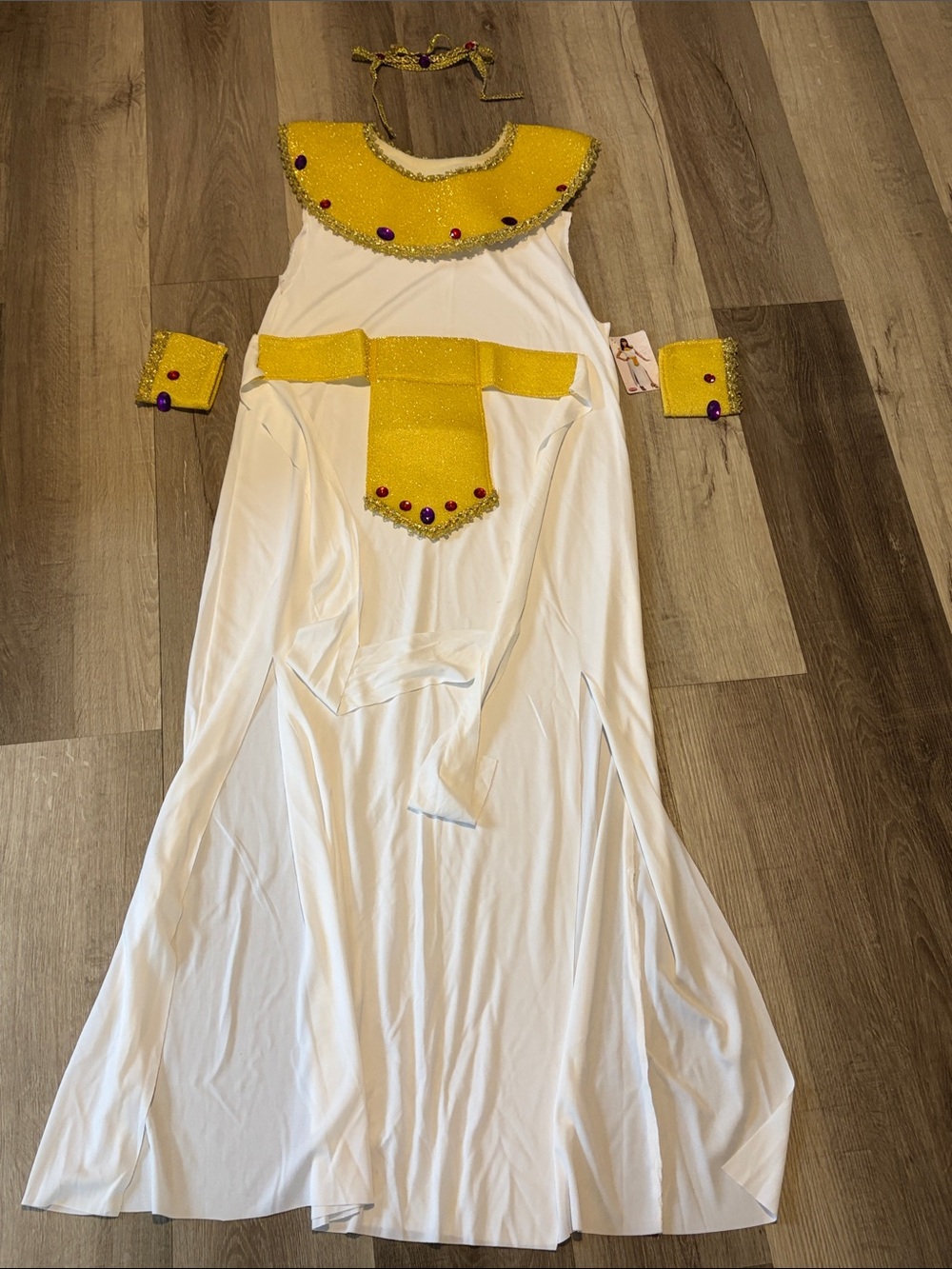 Egyptian Women’s Mew! Princess Costume with Decorative Collar size L